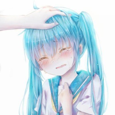3名女生轮流背走失男孩去派出所